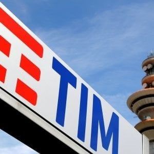 Vittoria Tim: il Tar blocca la maxi-multa per il Golden Power