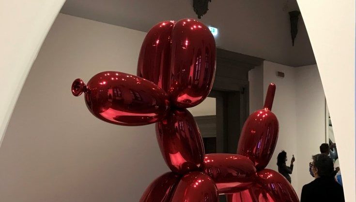 Jeff Koons "tradizionalista": "Catturare l'arte con lo smartphone non è vera emozione, lasciatevi coinvolgere"
