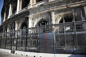 Colosseo, Marino incontra Della Valle<br />a fine settembre l'inizio del restauro