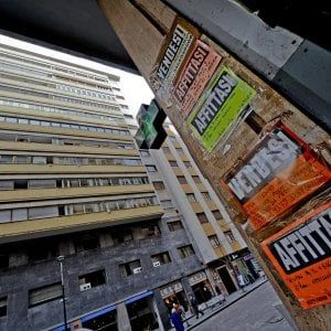 Immobiliare, il fatturato torna ai livelli del 2010 ma i prezzi sono ancora in calo