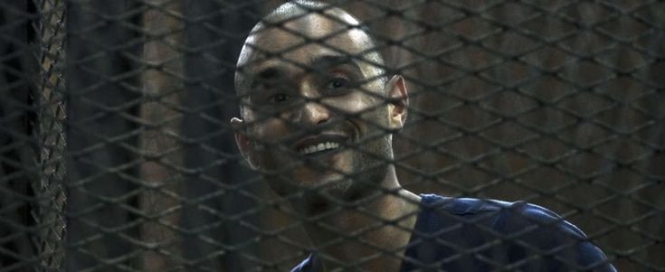 Egitto, condanna senza precedenti contro attivisti laici: carcere a vita per 230 militanti