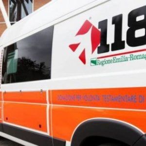 Rimini, scontro tra auto e moto: un morto