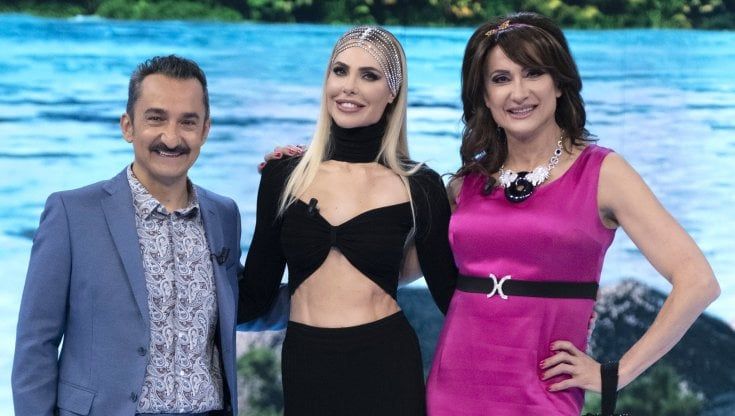 'Isola dei famosi' un irresistibile circo spiaggiato