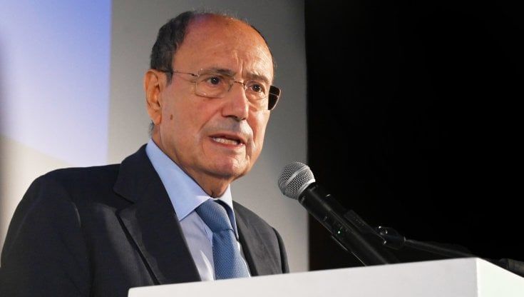 Schifani si scusa per le liste d'attesa. Ma tende la mano ai privati