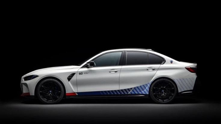 Bmw omaggia Alex Zanardi con una M3 tributo con il suo simbolo, l’ananas
