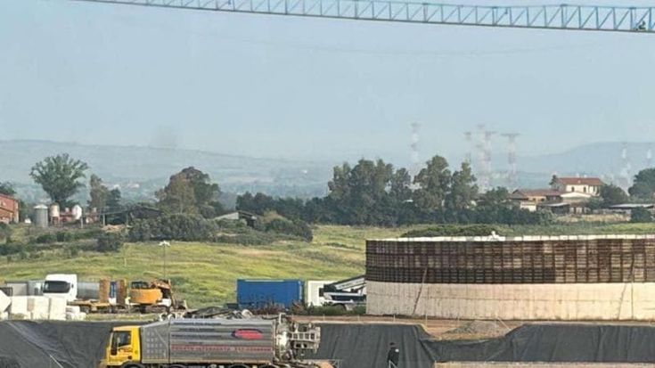 Aria irrespirabile all’Olgiata: “Il biodigestore va sequestrato”