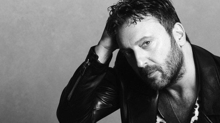 Cesare Cremonini torna a Bari e questa volta sarà nello stadio San Nicola. Caccia ai biglietti per l’evento dell’estate 2025