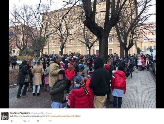 Terremoto, studenti evacuati dalle scuole in tutto il Centro Italia
