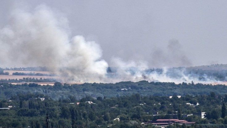 Sloviansk aspetta i russi: "Bombardano da lontano ma sono fermi da mesi"