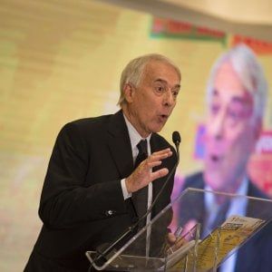 Pisapia riunisce Campo progressista: "Saremo presenti alle prossime elezioni"