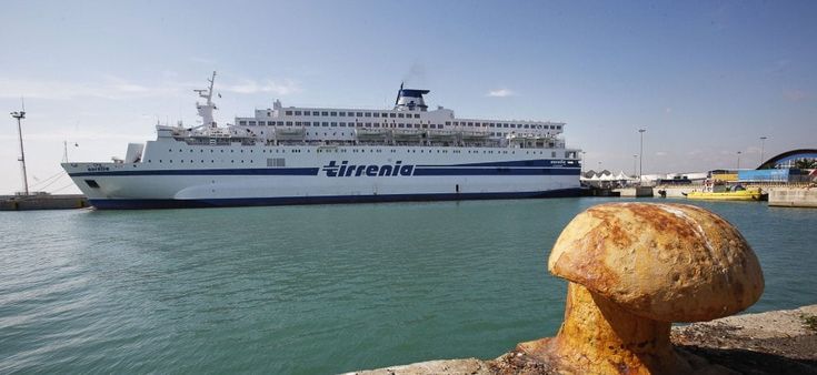 Il sindaco di Civitavecchia Tedesco: "Stop agli attracchi: non possiamo gestire altre emergenze sanitarie"