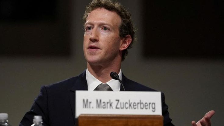 Facebook compie 20 anni. La storia (e i record) della società che Yahoo voleva comprare per 1 miliardo, e ora ne vale 1.200