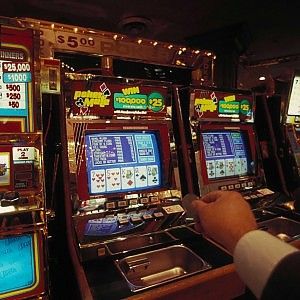 SlotMob, premiati due bar per aver detto "no" al gioco d'azzardo