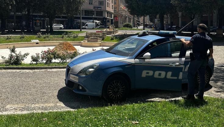 La droga viaggia in bici o in taxi: le nuove vie dello spaccio a Bologna
