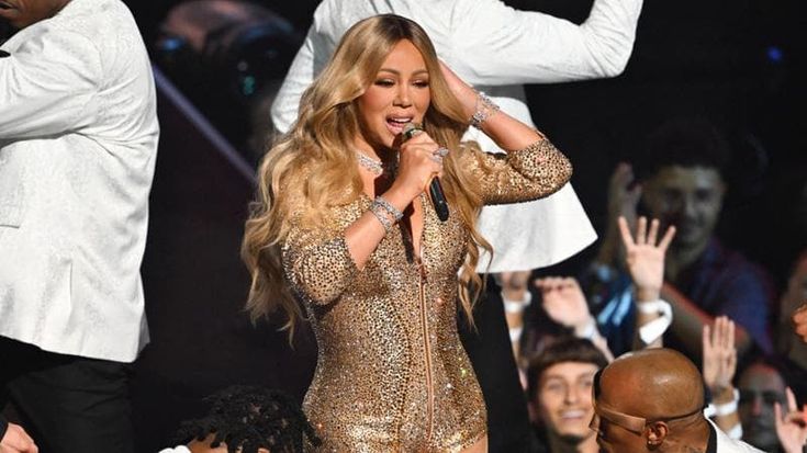Mariah Carey superstar e il mistero Dua Lipa: mille luci a San Siro per l’apertura delle Olimpiadi