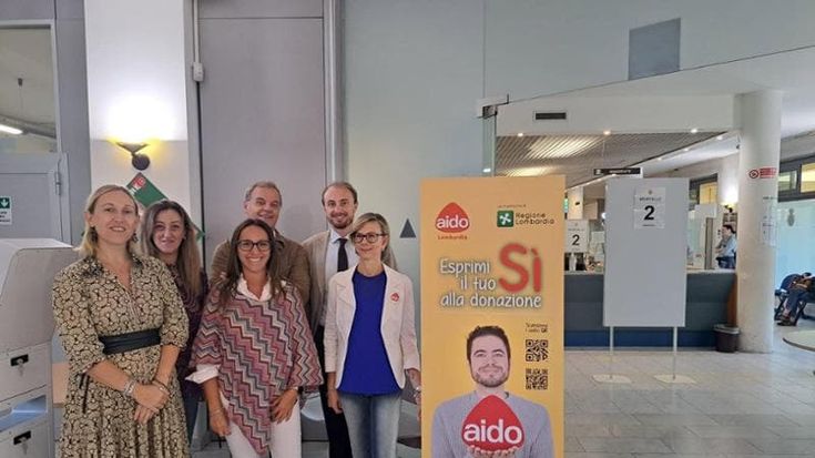 Gallarate, in Comune il volantino per la donazione organi ma solo in italiano: “Qui si parla così”