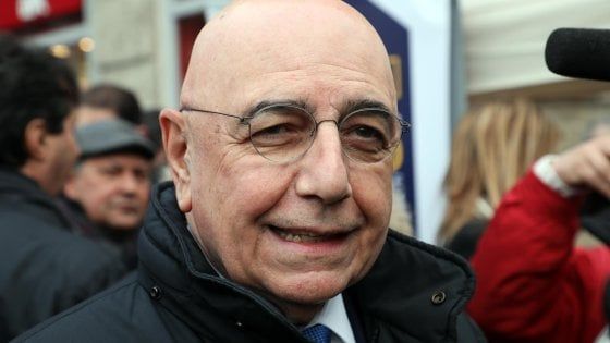 Elezioni politiche, Galliani dal Milan al Senato con Forza Italia: "Io, uomo del fare"