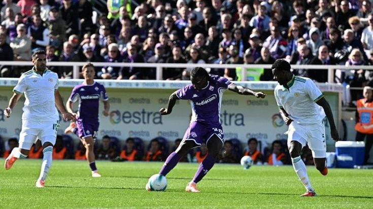 Fiorentina ko con la Roma (1-2). Palo, traversa e gol sbagliato, inutile il vantaggio di Kean