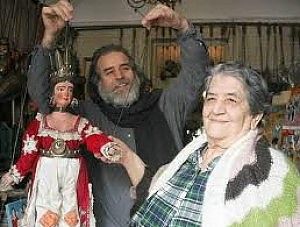 Morta la mamma di Cuticchio<br />dipinse le scene dei pupi