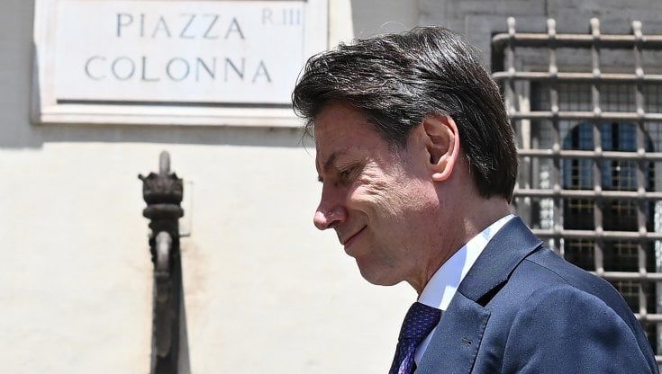 Conte contro Letta: “Basta con la nostalgia del governo Draghi”