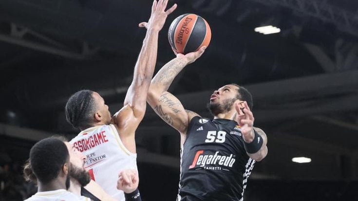 La Virtus ritrova Tucker, il caro ex castiga Venezia