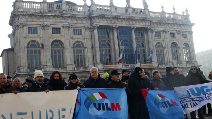 Piemonte in crisi. Sono in pericolo cinquemila posti