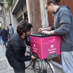 Torino, "sloggati" i quindici rider di Foodora protagonisti della rivolta contro le paghe 