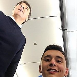 Toscana, il diciannovenne Dika scelto da Renzi ma contestato dai ragazzi del suo Parlamento: "Troppi personalismi"