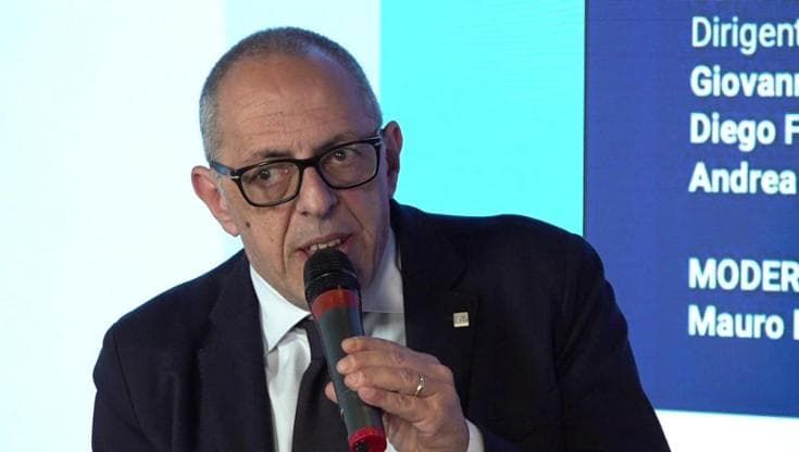 Medicina d'emergenza, De Iaco (Simeu): "Pronto Soccorso ricettacolo per chi non trova posto in ospedale"