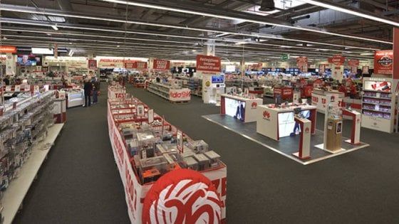 Mediaworld chiude a Grosseto: lavoratori trasferiti a Parma
