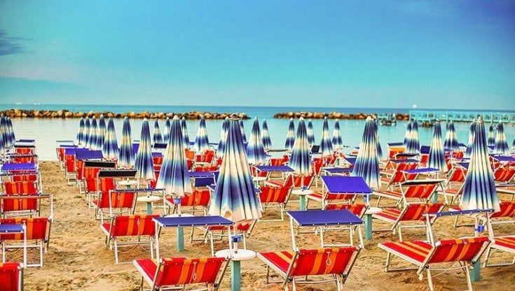 "Generano relazioni e socialità: ecco perché i lidi balneari pugliesi si oppongono alla libera concorrenza delle concessioni"