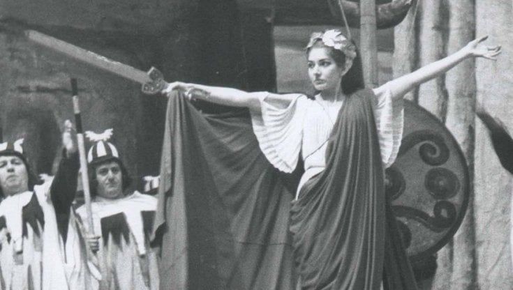 Vi svelo Norma, travolta da un insolito destino. Il racconto dell'opera di Alessandro Viscogliosi