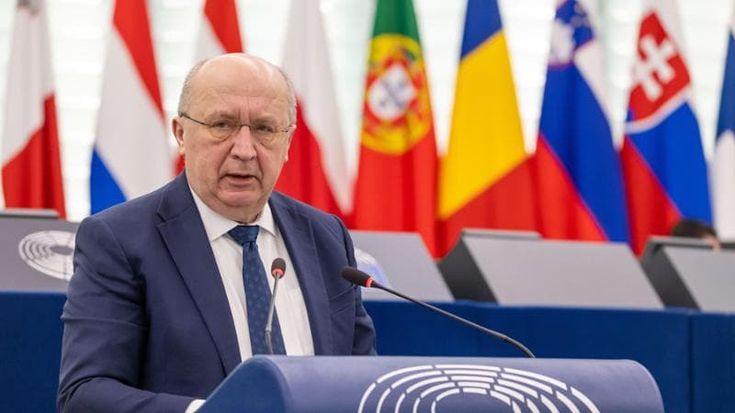 Kubilius: “All’Europa serve un Consiglio di sicurezza guidato da cinque leader”