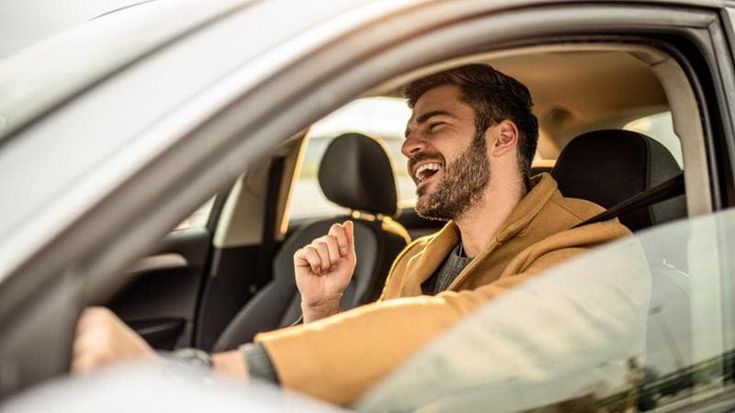 Guida, la musica influenza la nostra concentrazione al volante