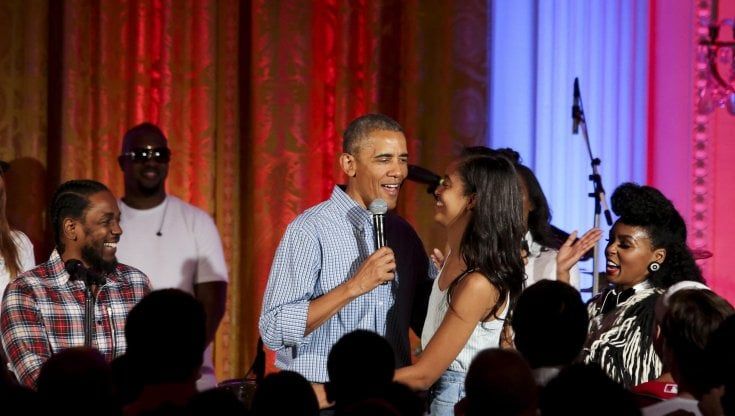 Da Clooney a Spielberg, la gran festa con le star per i 60 anni di Obama 