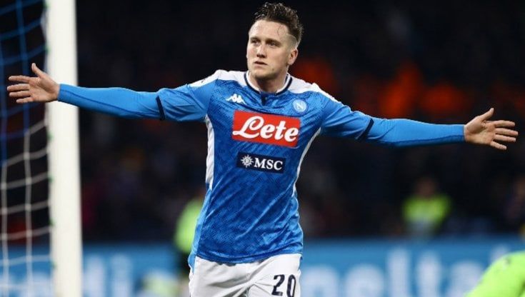 Calciomercato, le ultime news del 25 luglio: il West Ham piomba su Zielinski. Salernitana, quasi fatta per Piatek (e assalto a Mertens)