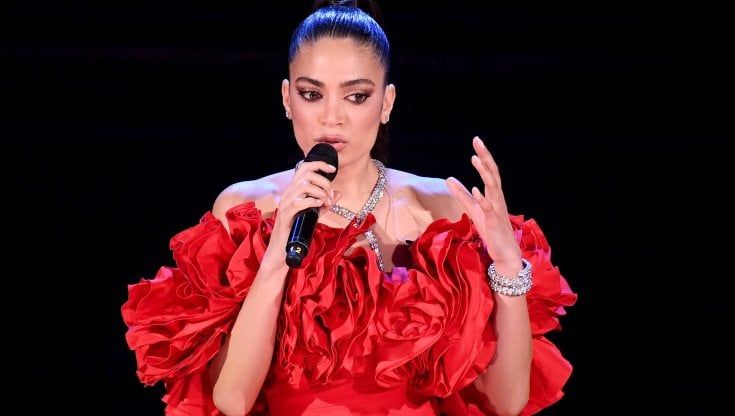 Sanremo, Elodie si commuove: "A 20 anni decisi di lasciare la musica ma un maestro ha creduto in me"