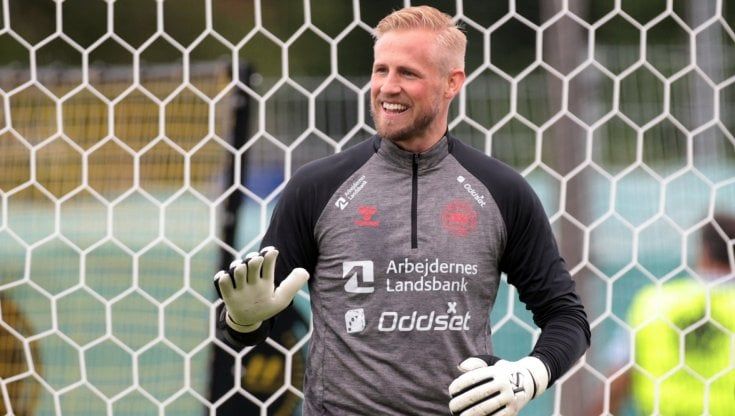 Eriksen, i compagni: "Bello vederlo sorridere". Peter Schmeichel:  "In campo, altrimenti l'Uefa avrebbe dato lo 0-3..."