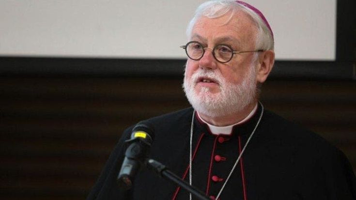 Il ministro degli Esteri vaticano in Russia: “Dialogo in una fase internazionale delicata”