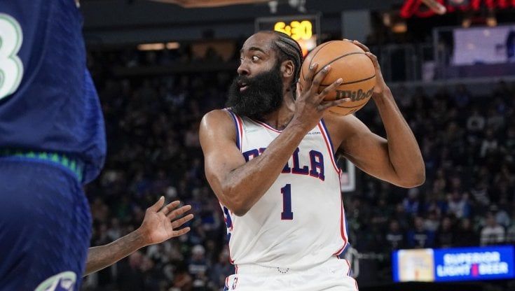 Nba: passo falso Phoenix, derby ancora ai Clippers e super esordio di Harden con Philadelphia
