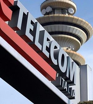 Telecom scivola in Borsa: Telefonica scende all'8%