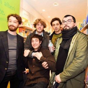 Lo Stato Sociale da Feltrinelli Express, Il senso della vita di Emma