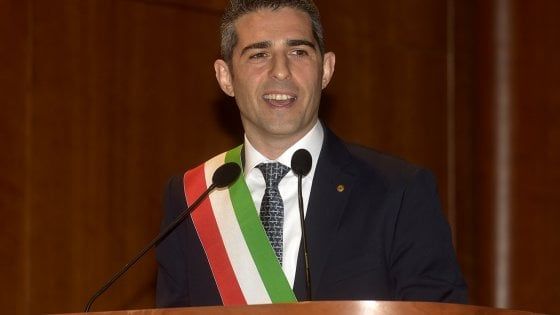 Parma, Pizzarotti scansa candidature: "Finisco mandato da sindaco"