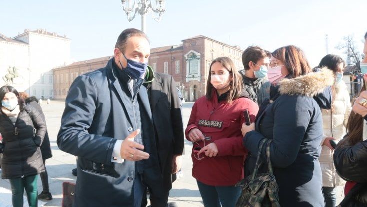 Scuole chiuse, Cirio: "Scelta di sicurezza per non richiudere tra un mese, recupereremo i giorni persi"