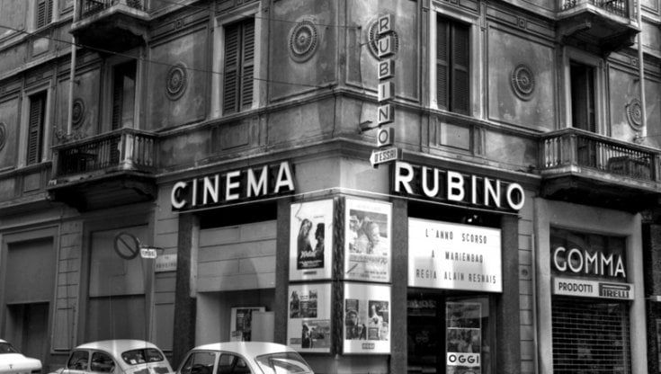 "Le luci rosse? Sono nate qui a Milano". Tra storia e aneddoti, ecco l'archivio dei cinema perduti