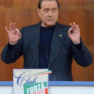 Berlusconi a Forza Italia: "Momento grave, basta egoismi personali"