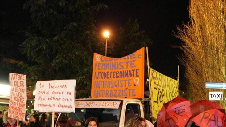 Medico a processo per violenza sessuale. La vittima in aula: “Io, bloccata dalla paura”