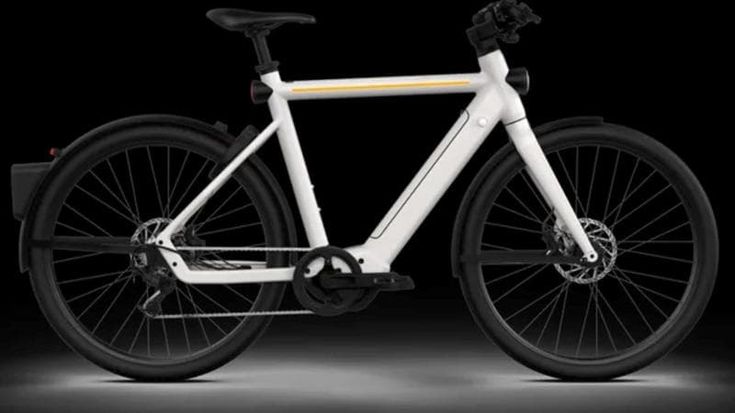 Arriva l’e-bike “smart” Volkswagen, che dialoga con le auto e segnala i pericoli. Tutti i segreti