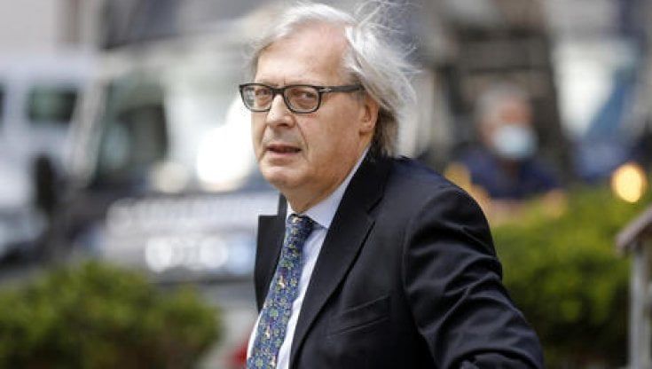 Sgarbi in Svizzera, si sfiora l'incidente diplomatico. Il ministro lo gela: "Qui i deputati non hanno l'auto blu"