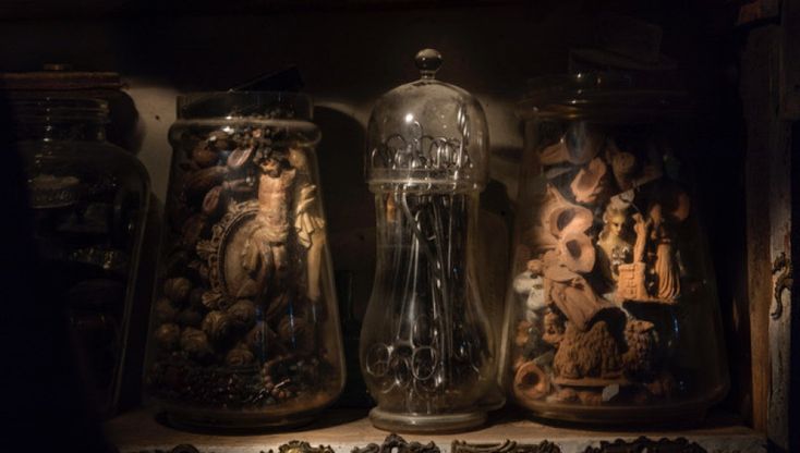 La magia del Museo Guatelli negli scatti di Mauro Davoli 
